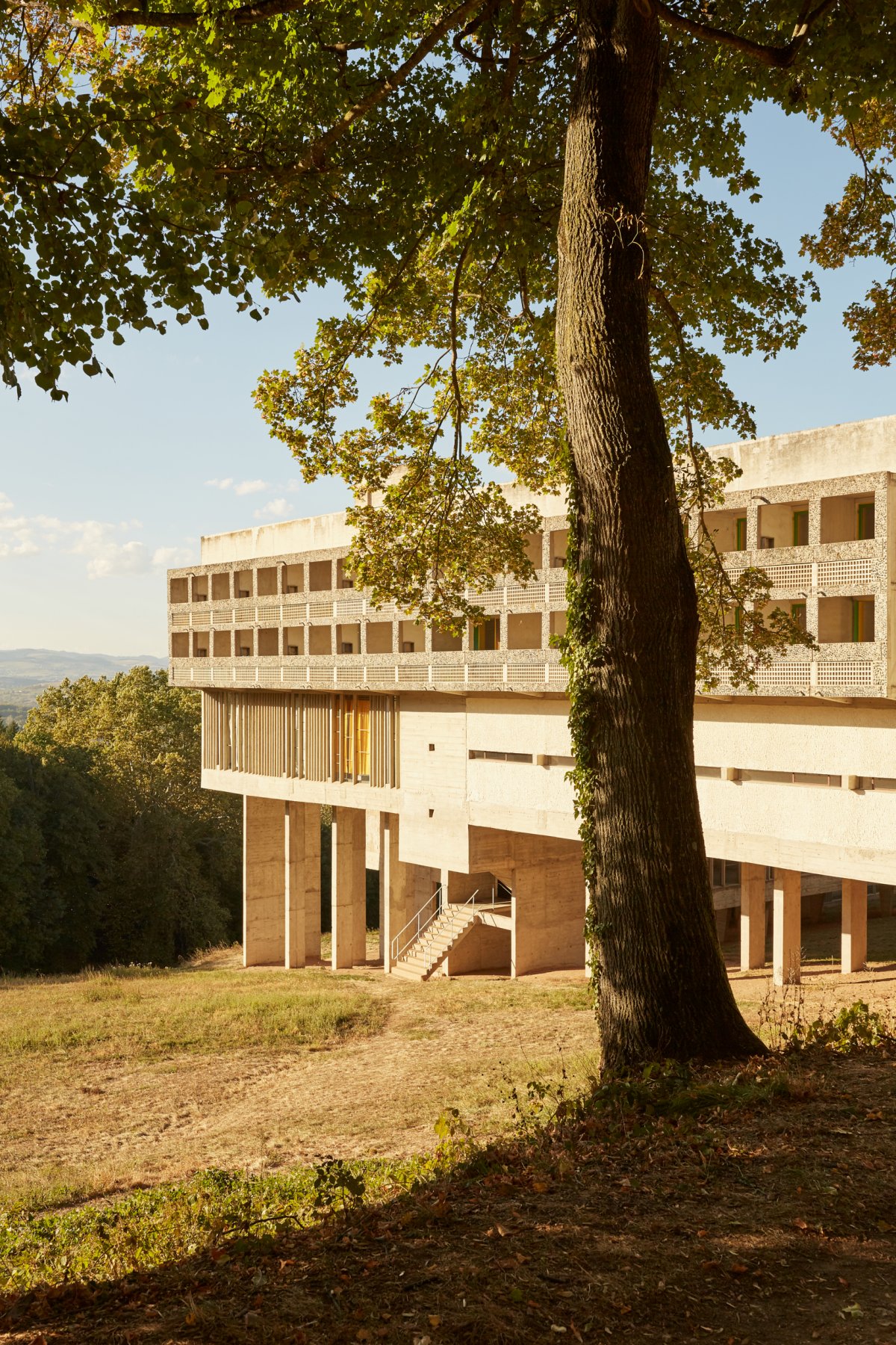 YinjiSpace - Le Corbusier x La Tourette